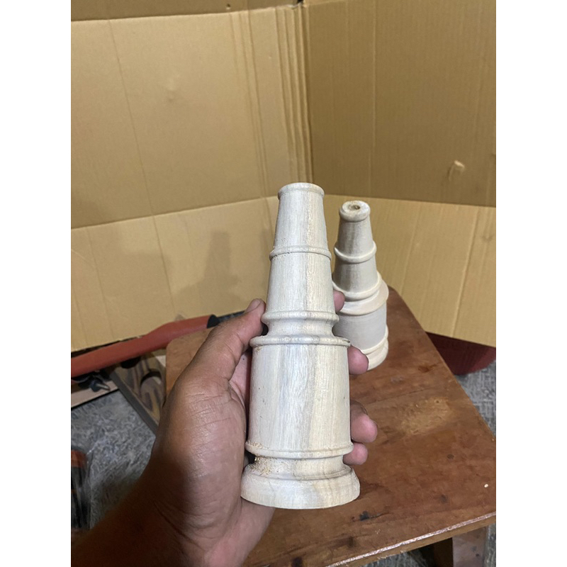 PION KAYU BURUNG PLECI SOGON