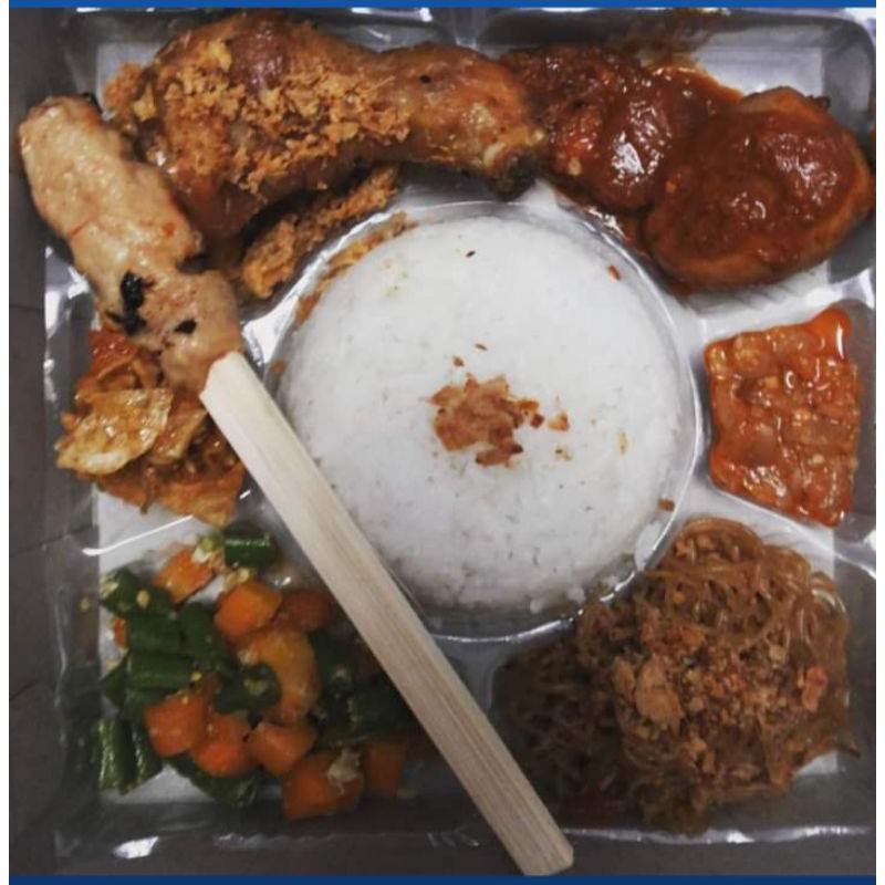 

Nasi Campur Box 2 BAKOELLAUK