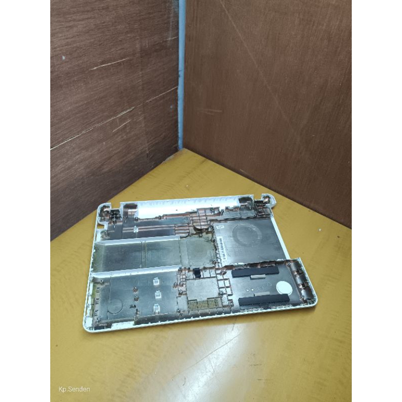 Casing Bawah Bottom Case Laptop Asus X441N X441M X441S