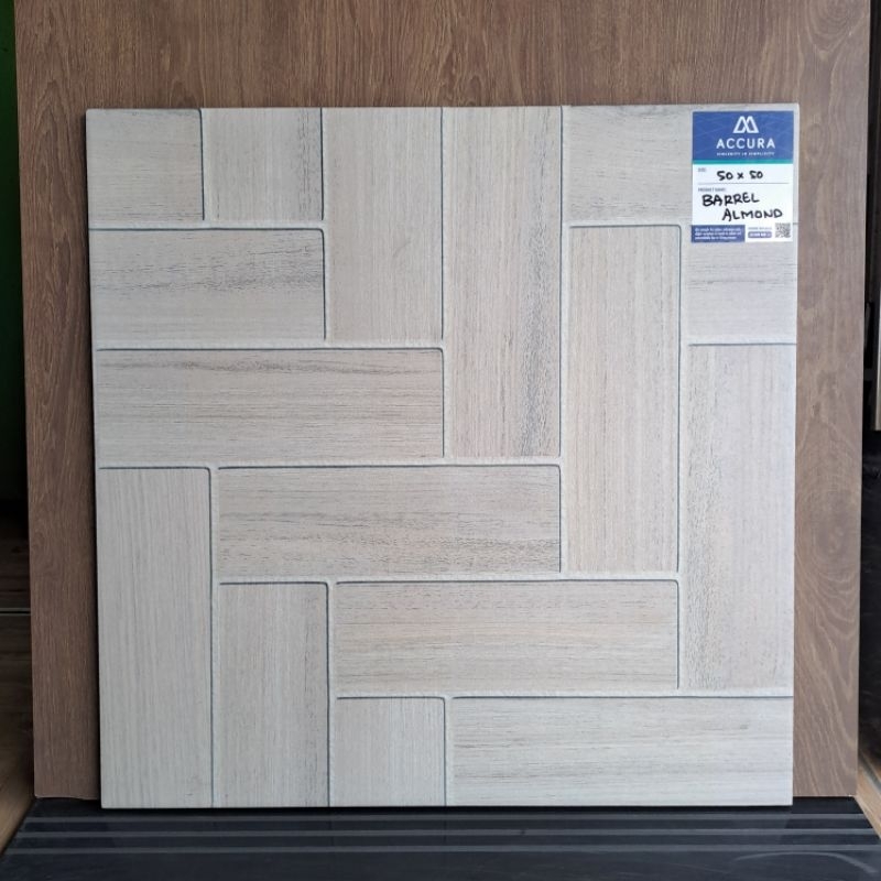 Keramik Motip Kayu Herringbone Mulia Accura 50x50 BARREL ALMOND
