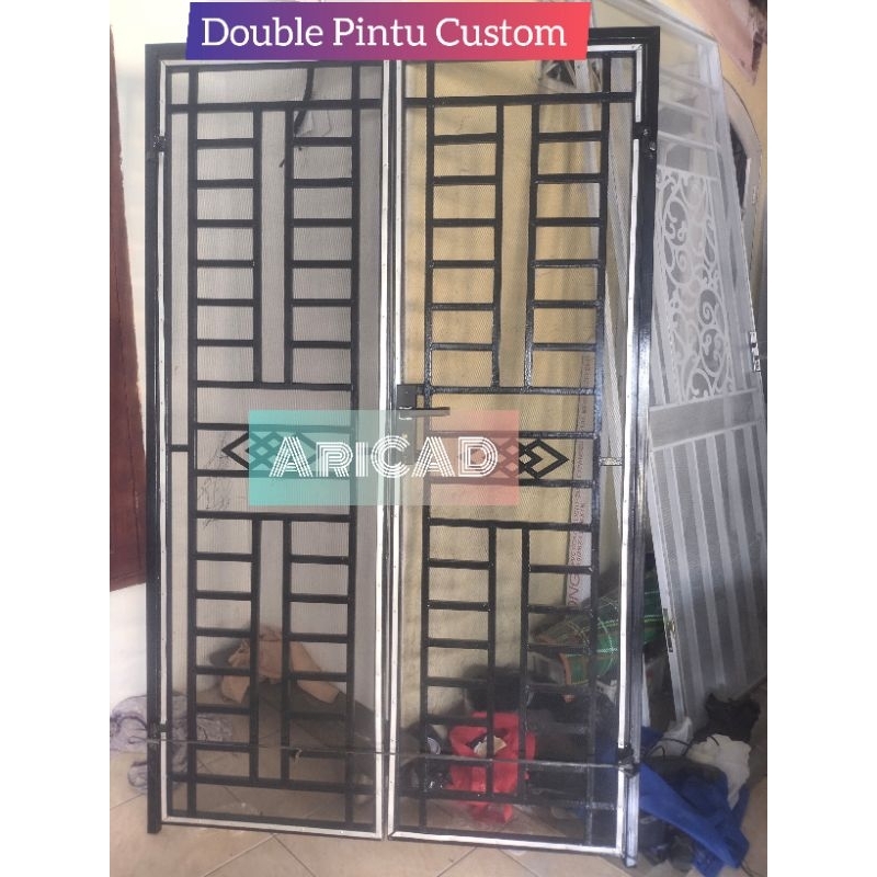 Double Pintu Teralis Minimalis