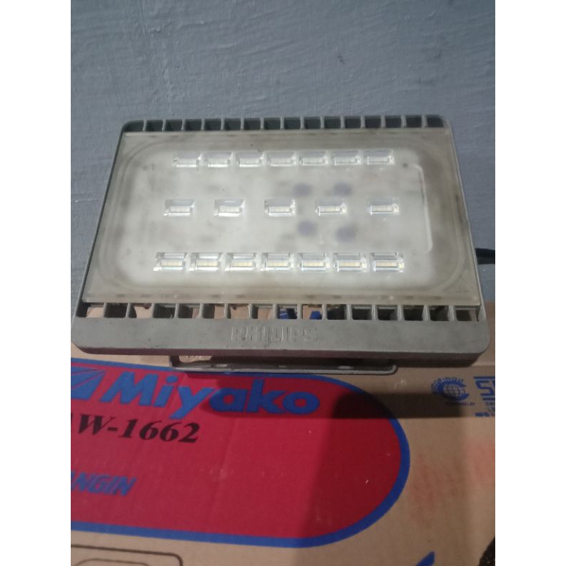 lampu tembak lampu sorot Philips LED 50 Watt