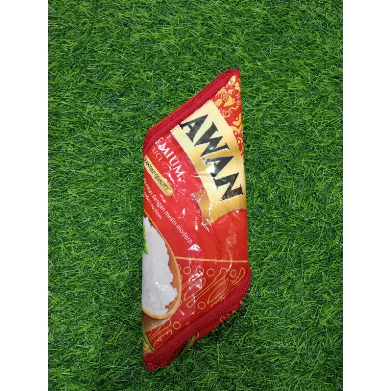 

Tempat pensil dari plastik bekas