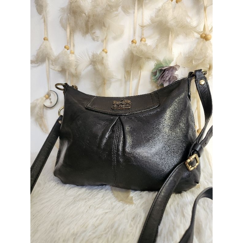 2nd Tas Bekas Coach Ashley Crossbody Swingpack Leather Black Gold Tone