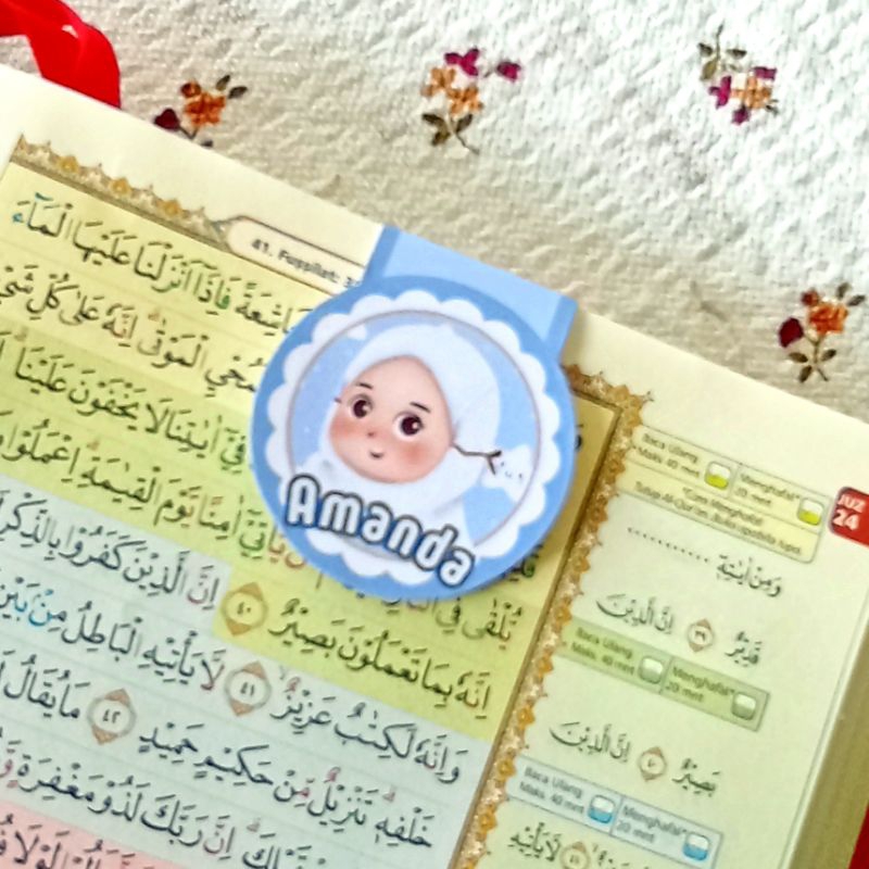 

Pembatas Iqro / Qur'an Magnet Capit Lucu - Request Nama
