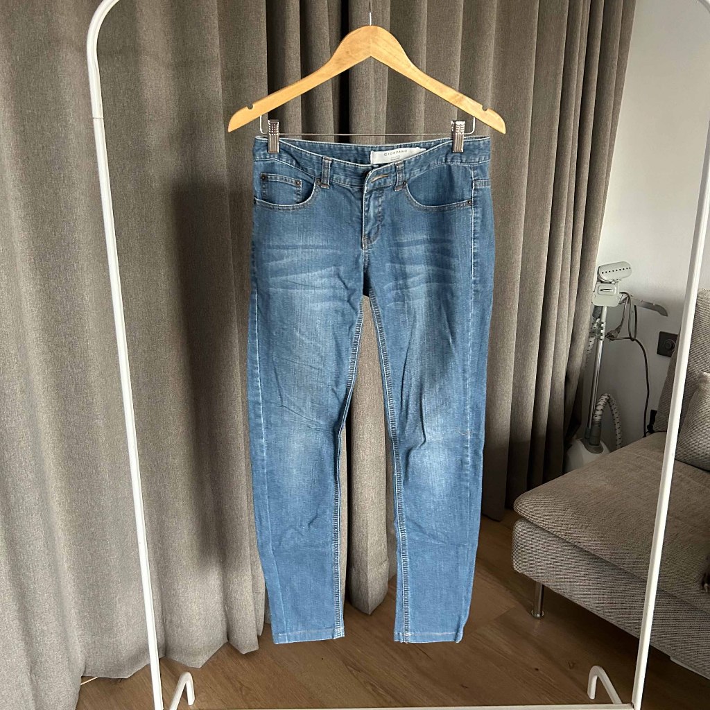 Giordano original | Celana skinny jeans wanita original - sky blue | Preloved