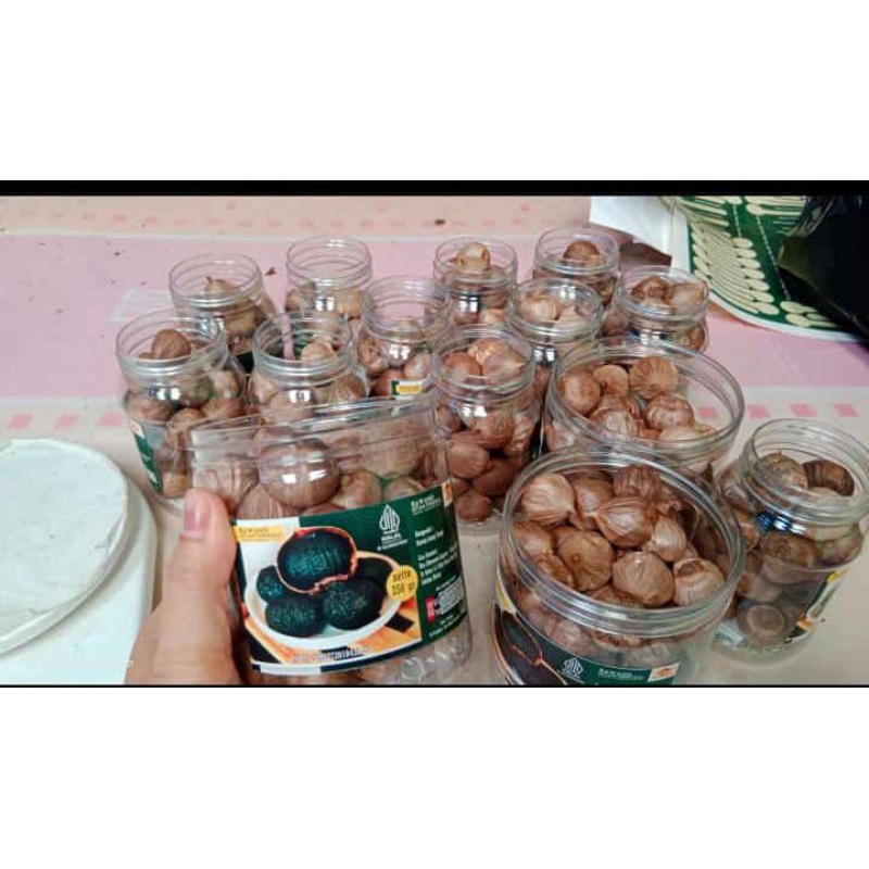 

BAWANG HITAM TUNGGAL KEMASAN 250gr / BLACK GARLIC 250 GRAM / ORIGINAL FERMENTED GARLIC AVI HERBAL / BAWANG PUTIH LANANG / KUALITAS PREMIUM / MURAH / BUKAN BAWANG PUTIH KATING / SINGEL CLOVE GARLIC