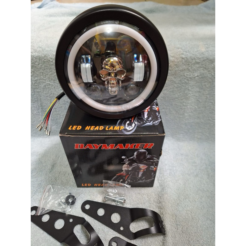 Lampu daymaker tengkorak model jeep 5,7 inch plus breket variasi rx king megapro fu dll / lampu pese