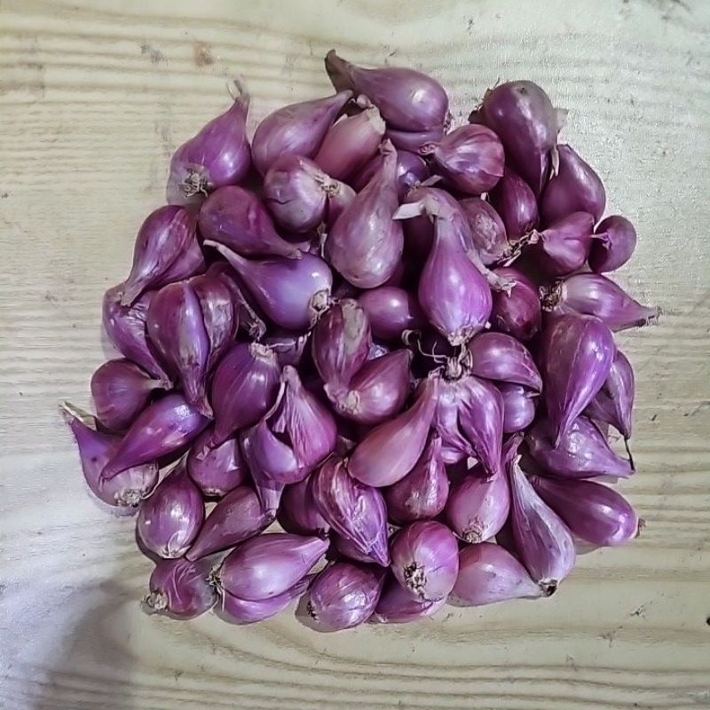 

BAWANG MERAH BREBES KECIL 1 KG
