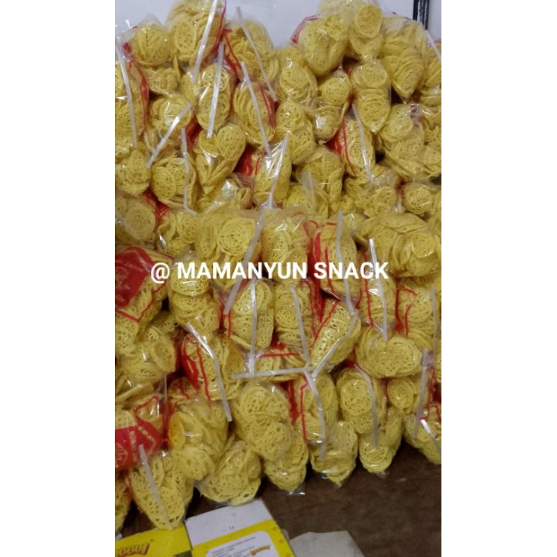 

kerupuk mie kuning