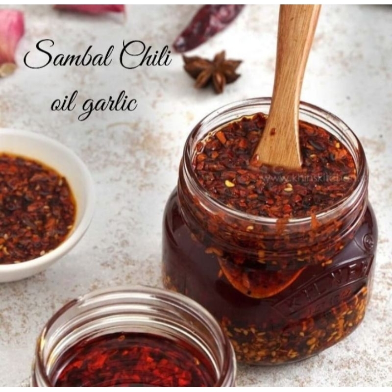 

sambal chili oil/chili oil garlic/chili oil dimsum ,pawon cianjur/mamsit, tanpa pengawet 180 g