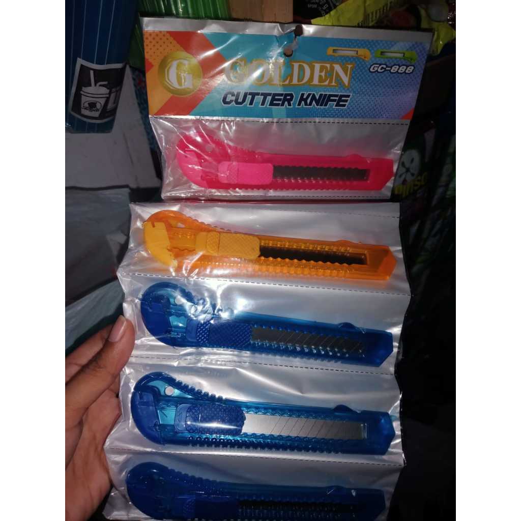 

CUTTER (Golden cutter knife) cutter warna warni lucu dan tajam!!