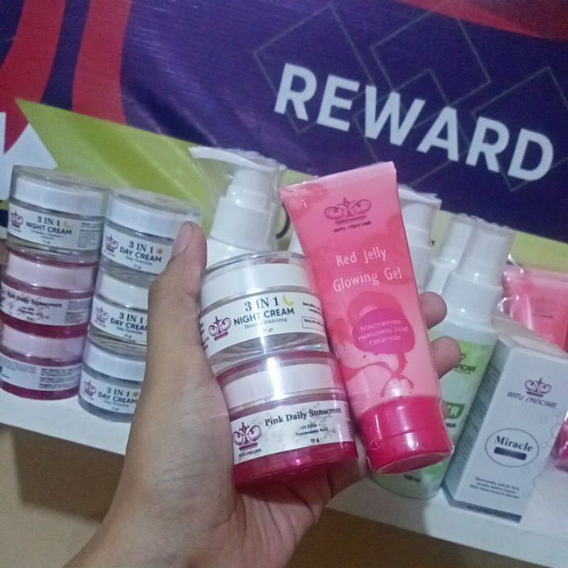 Paket Ratu Skincare Paket Hemat Mantul Ratu Pink Daily Sunscreen Ratu 3 in 1 Night Cream Ratu Red Je