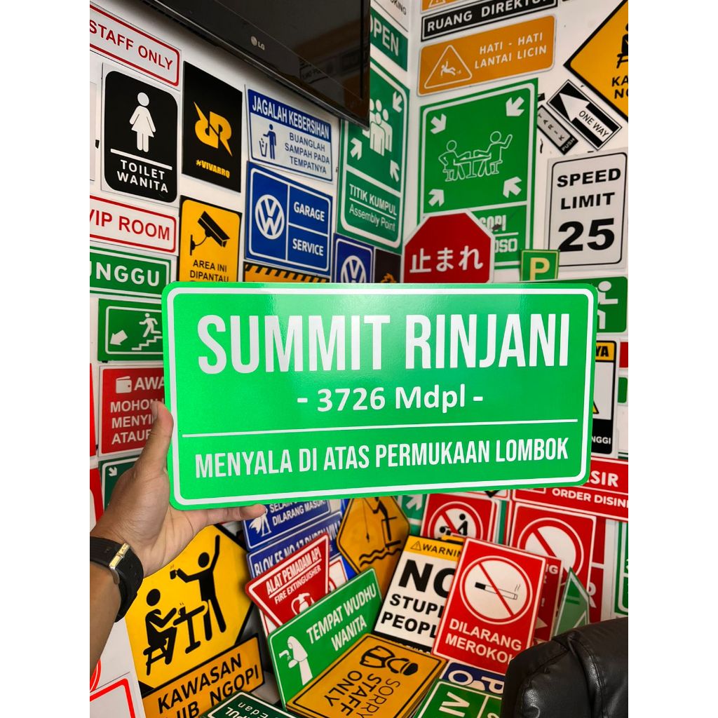 

SIGN PLAKAT GUNUNG CUSTOM BEBAS TINGGAL PILIH VARIASI