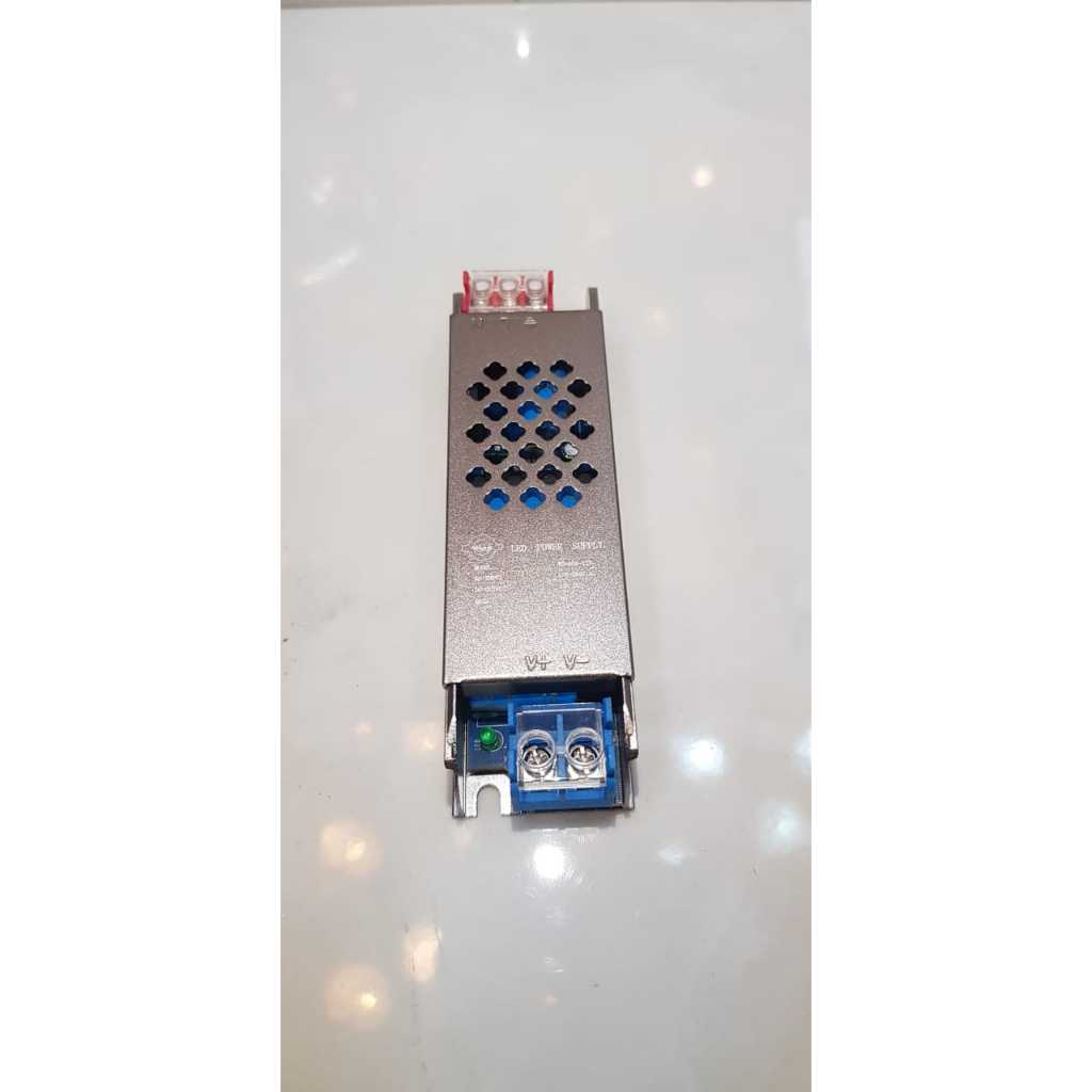 TRAVO 5 AMPERE 12 VOLT SLIM