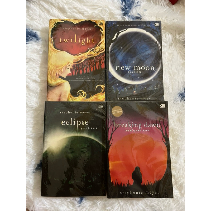 Preloved Buku Set Twilight by Stephenie Meyer Bahasa Indonesia
