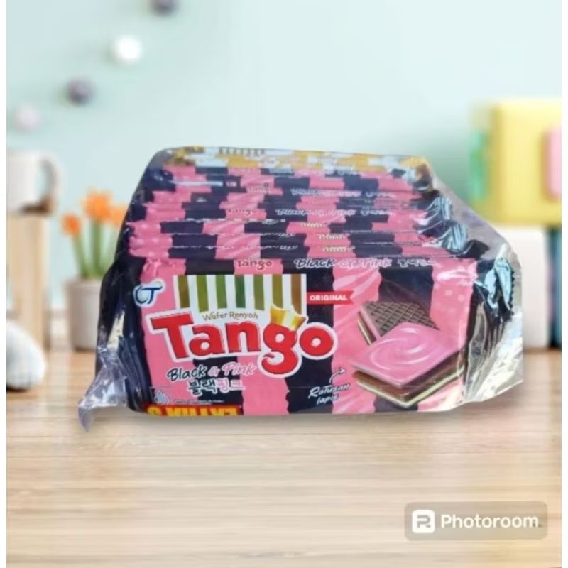 

wafer tanggo edisi Black pink 1pcs isi 12