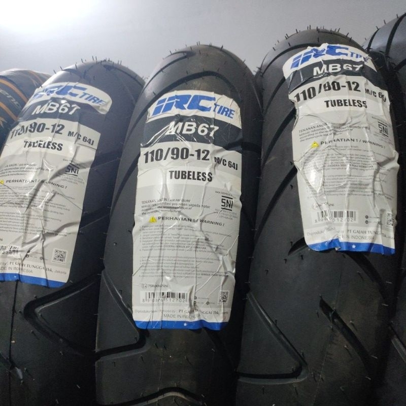 Ban luar IRC tubeless 110/90-12 ban belakang scoopy