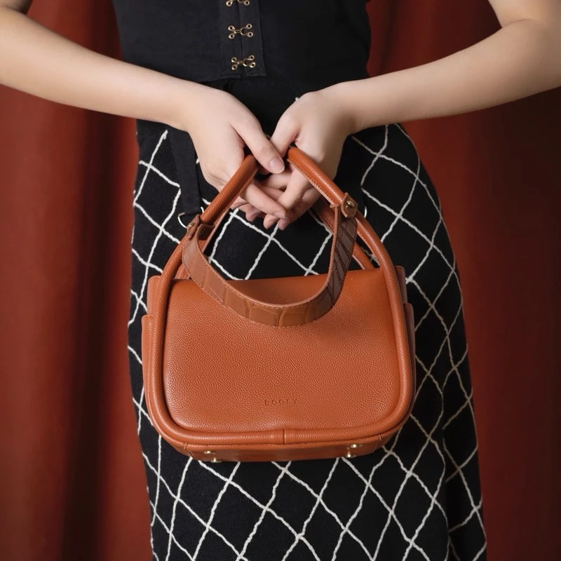 PRELOVED ROOSY NARA BAG