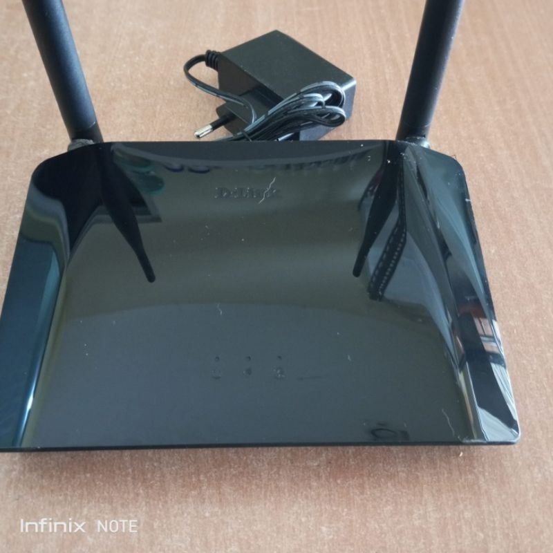 Router D-Link DIR-612 (Bekas Mulus Normal)