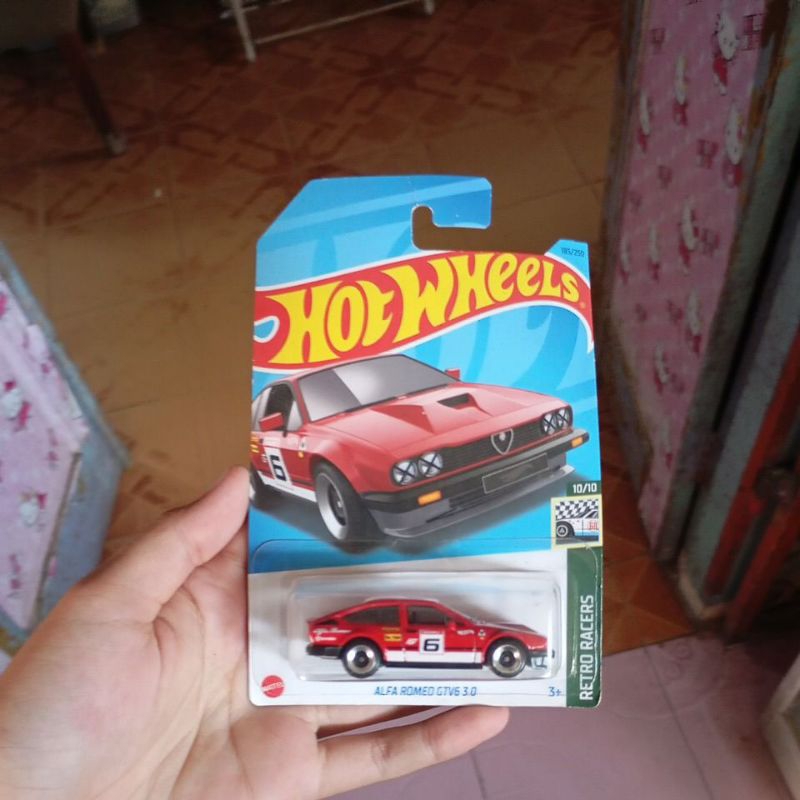 hot wheels alfa Romeo