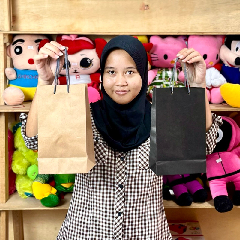

Paper bag motif 25 cm x 15 cm x 8 cm tas souvenir paperbag goodie bag kecil paper bag persegi panjang one house party