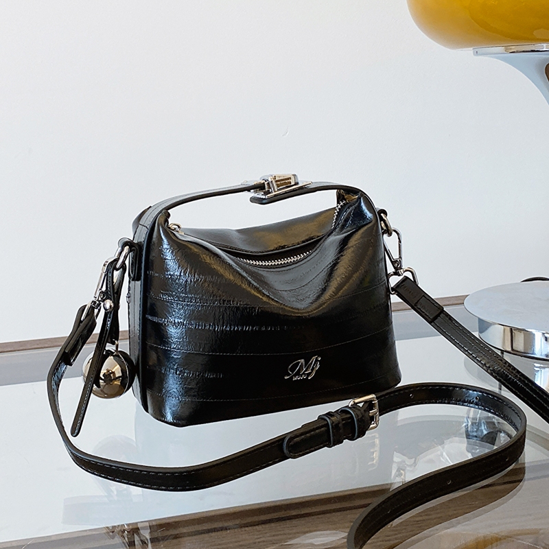 RJ 27511 RISCE TAS MUJU SELEMPANG IMPORT WANITA CEWEK PEREMPUAN JAKARTA BATAM MJ ZC 7511