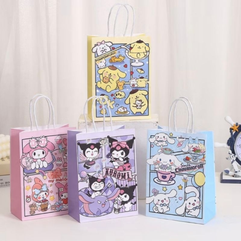 

Paper bag SANRIO (15x21x8cm) per pcs / paper bag kantong kado sanrio / Tas kantong kado sanrio / Tas kado sanrio per pcs