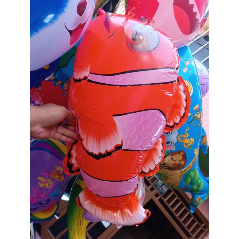 balon foil karakter ikan nemo