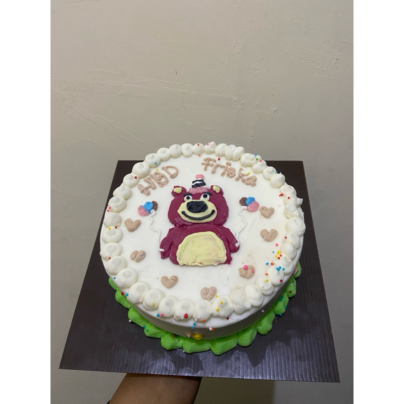 

cake ulang tahun la tosa