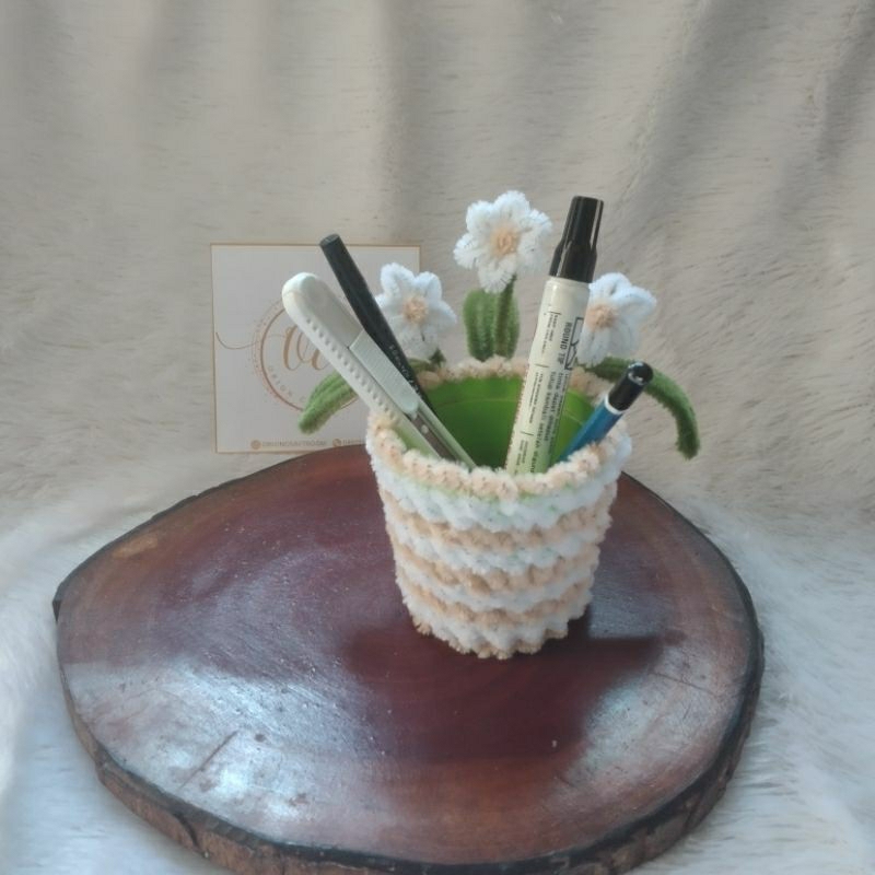 

Tempat pensi Kreasi Kawat / tempat pensil Kawat Bulu / Hiasan Ruangan / Kado lucu / Bunga Pipe Cleaner