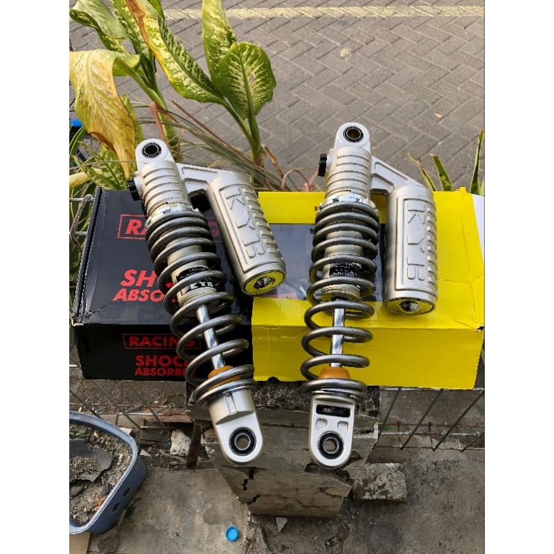 shockbreaker kyb double klik shock shok kyb tabung atas double klik / skok kyb kye double klik tabun