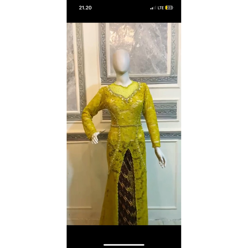like new (PRELOVEd) kebaya belah tengah warna lemon