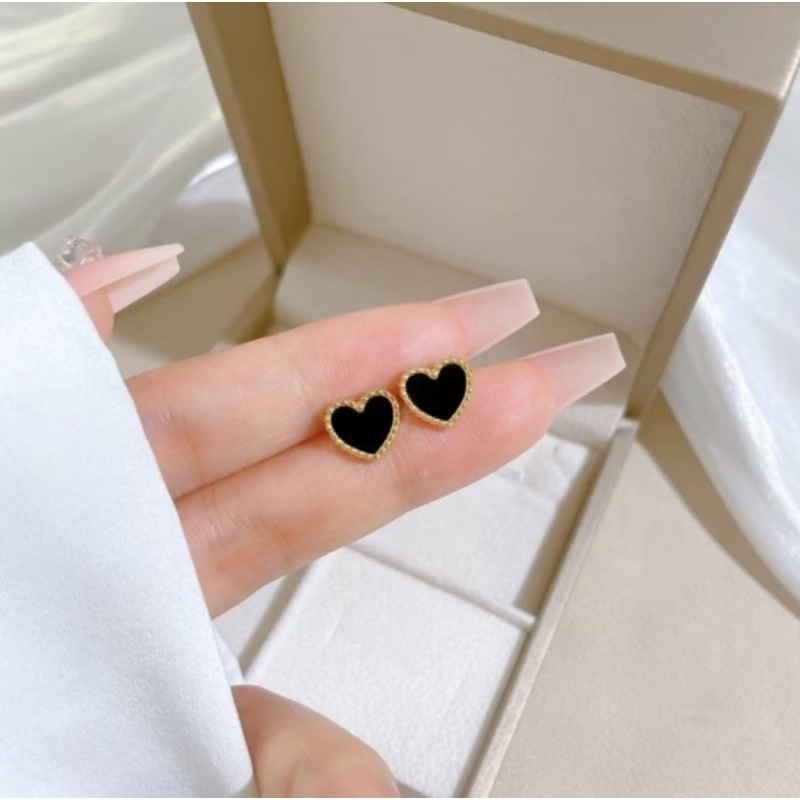 Anting Gold Love titanium anti karat