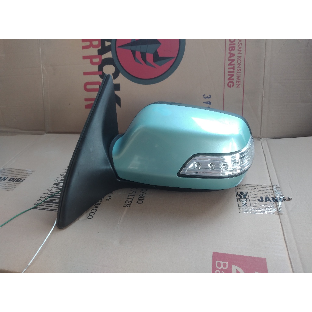 spion xenia 2010 kiri - kaca spion dahatsu xenia 2010 kiri