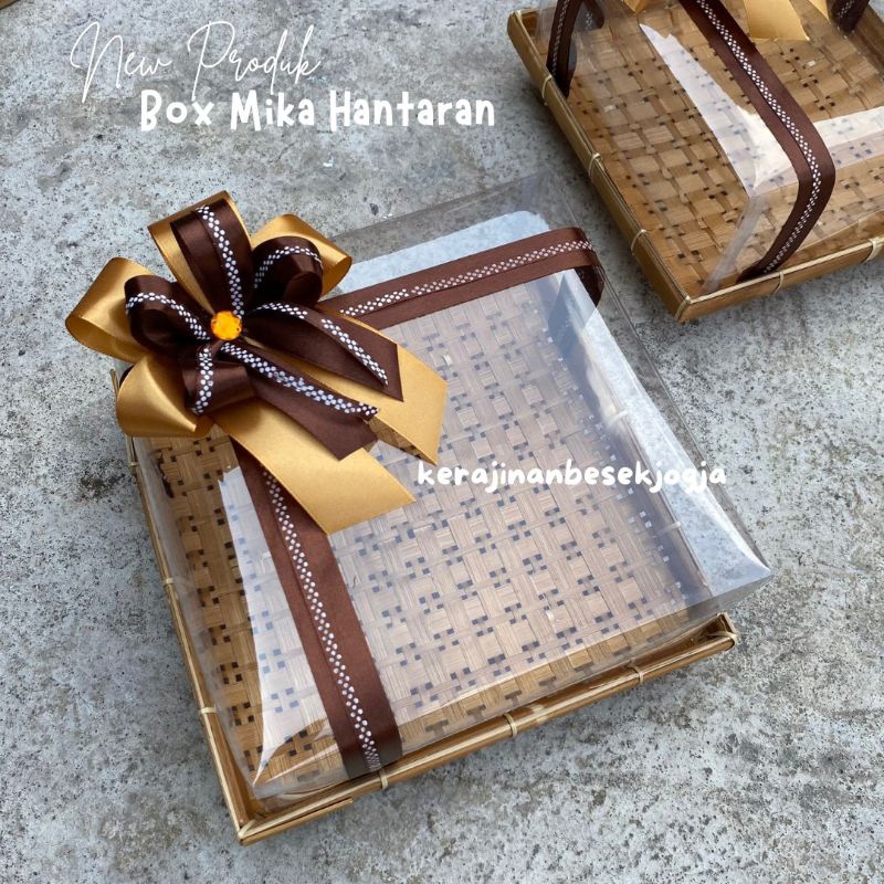 

TERLARIS | PIRING KOTAK MIKA HIAS PITA | piring hampers box hantaran piring jogja box hampers parsel makanan bingkisan