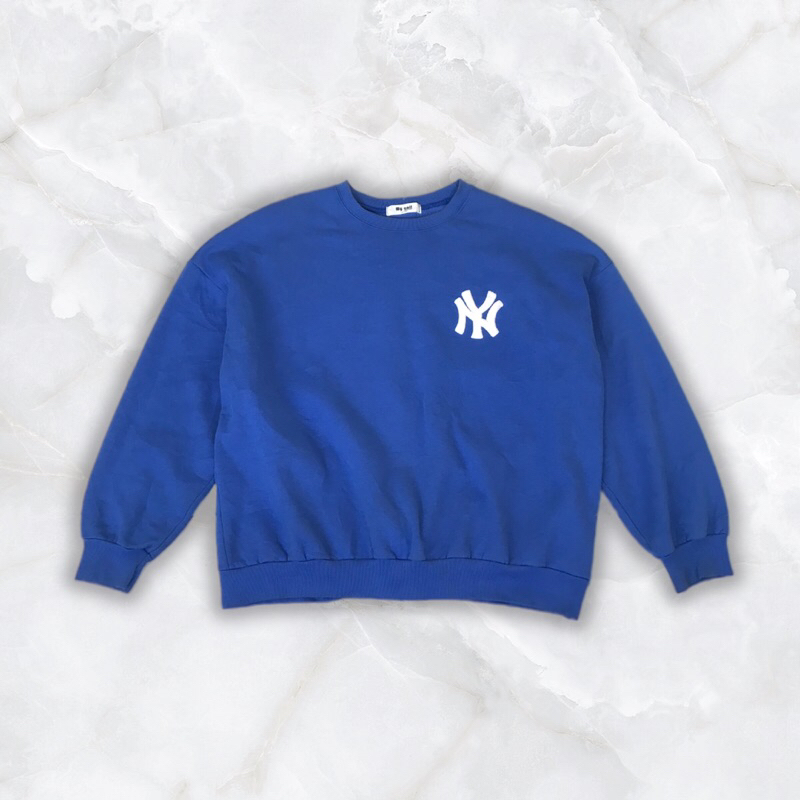 Boxy Crewneck