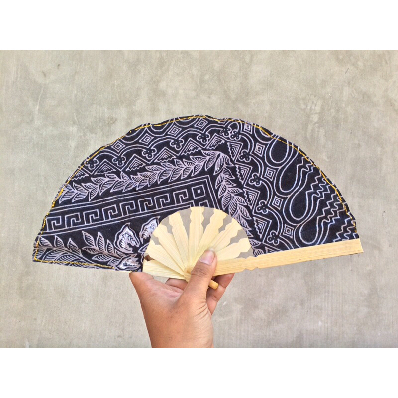 Prakarya Sekolah Kerajinan Kipas Bambu Lipat Manual Custom DIY Sovenir Pernikahan Batik Jogja Langsu