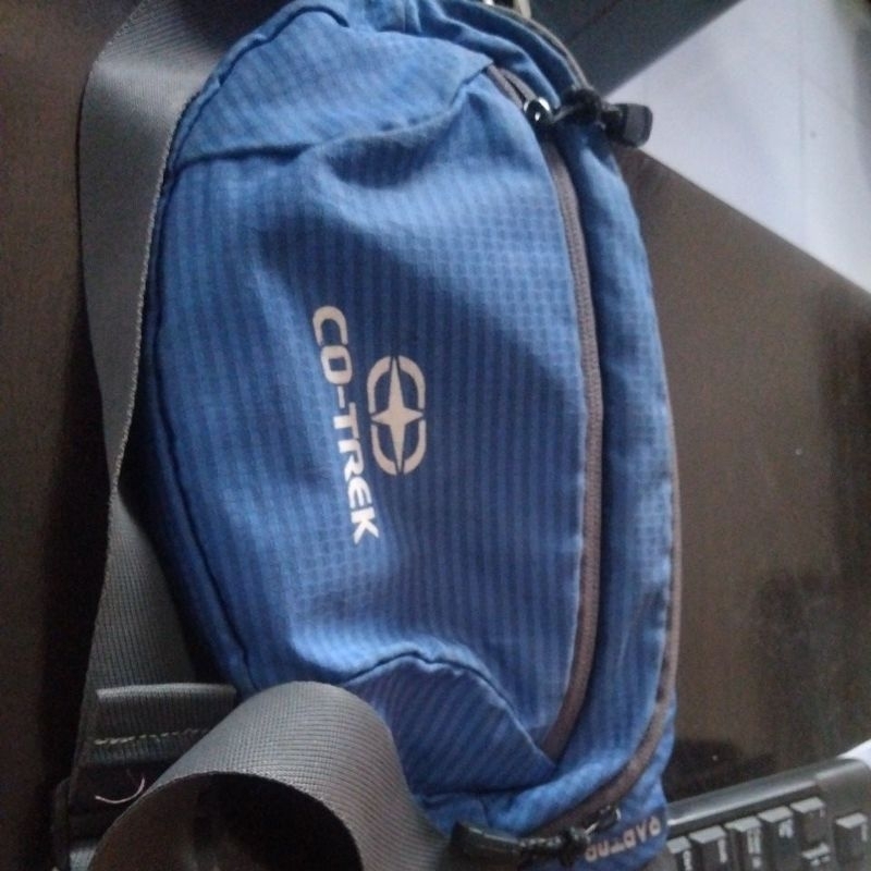 tas slempang co-trek preloved