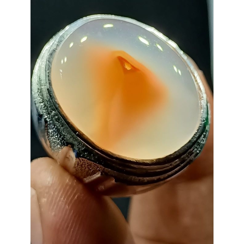 Cincin Batu Combong Gunung Merah