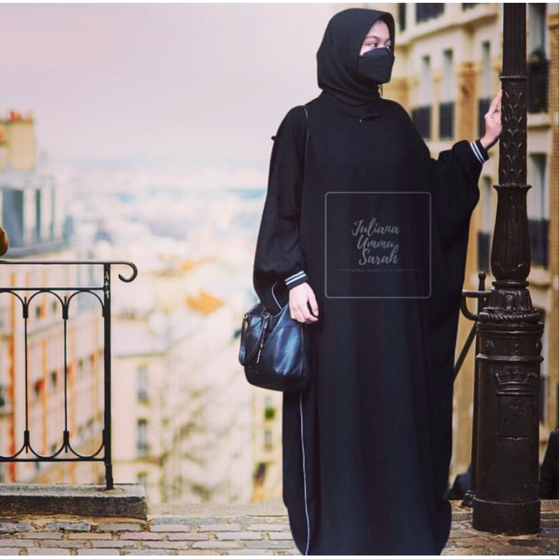 Abaya Sporty Hitam by juliana ummu sarah Jus Collections bukan aljenna sofni elmadina