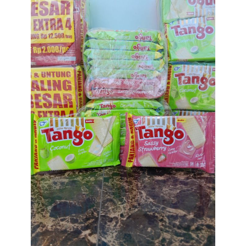 

Tango wafer 1 Pack isi 14 Bungkus rasa kelapa dan strawberry