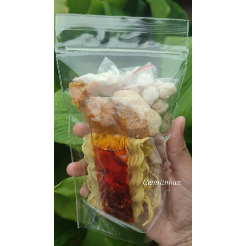 

[READY BINJAI] CUANKI MIE CHILLI OIL MINI SUPER EKONOMIS TERMURAH READY MEDAN BINJAI ACEH LANGKAT