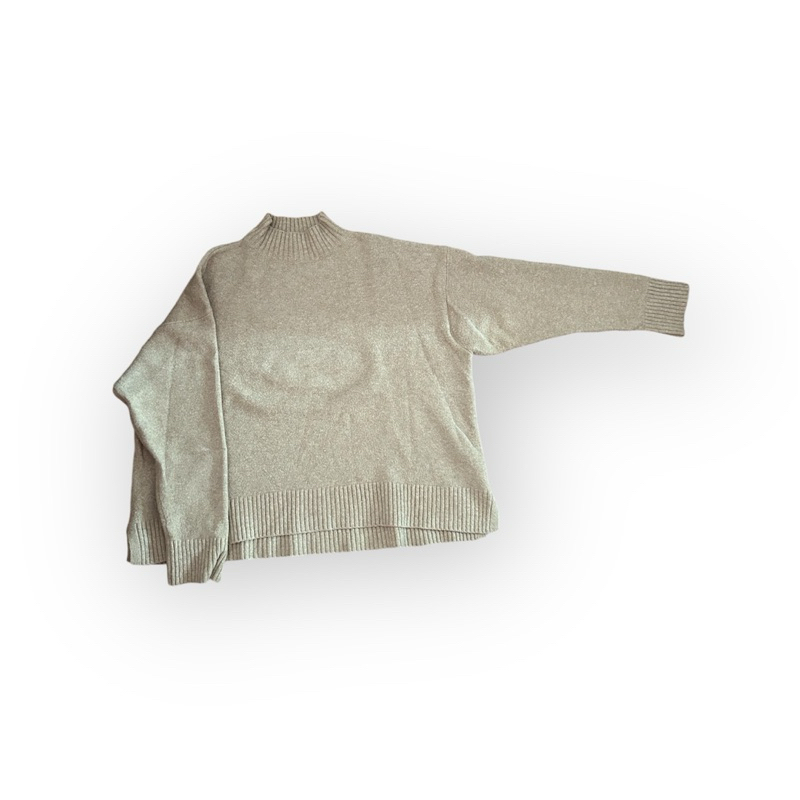 Uniqlo Sweater Wanita