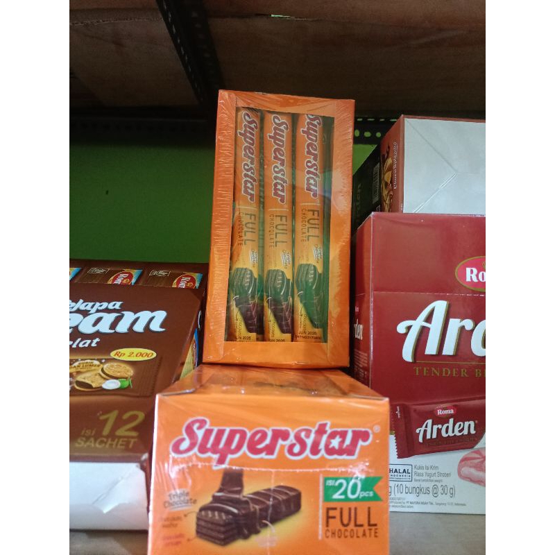 

SUPERSTAR TRIPEL CHOLATE 18 GR BOX ISI 20pcs bonus 1pcs