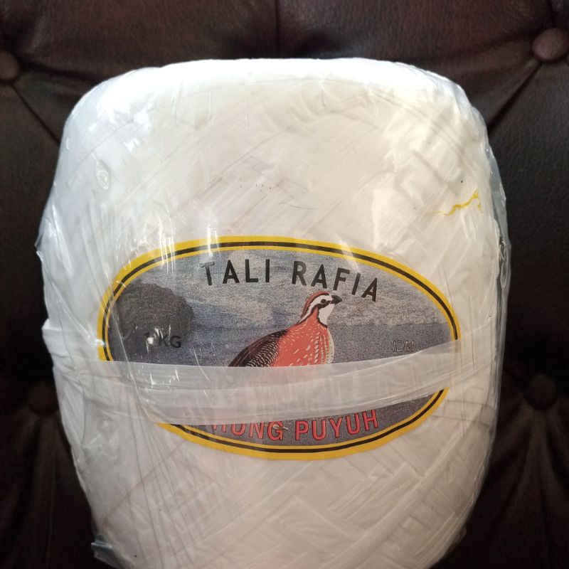 

Tali Rafia Putih 1/2 Kg