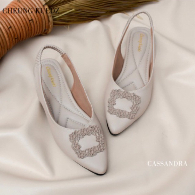 Flatshoes Tali Belakang CASSANDRA WANITA - CZ