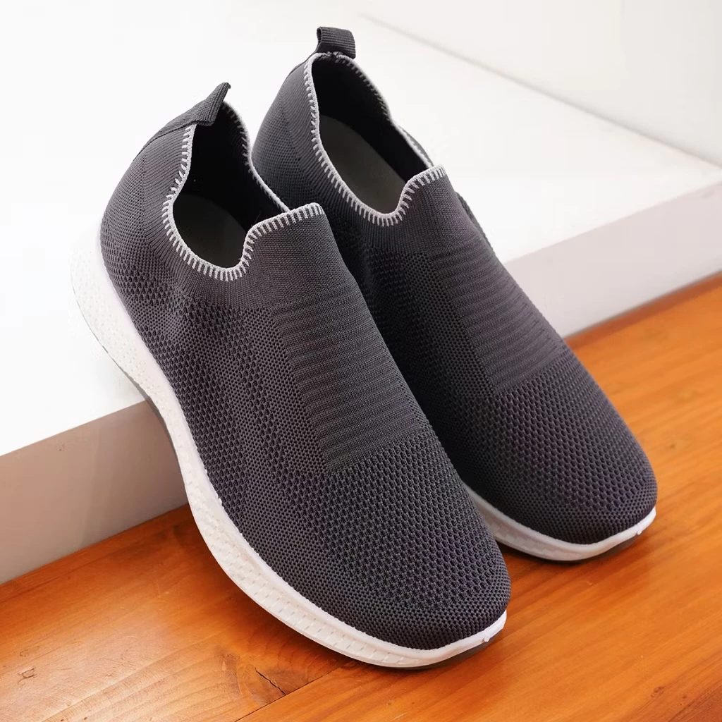 GABINO Sepatu Pria Olahraga Slip On Sporty Mario - G2BC3001