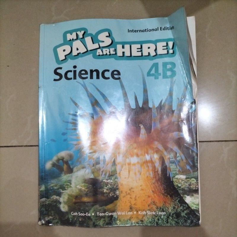 Buku My pals are here, Science