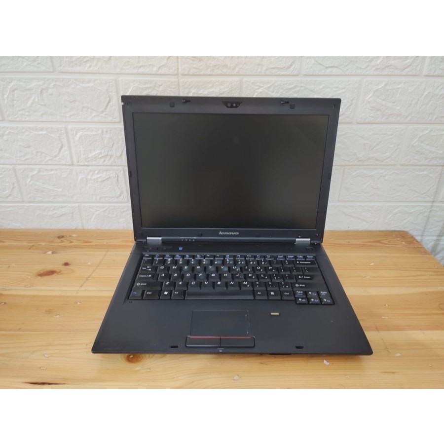 Lenovo E46.. core i5.. webcam wifi layar 14. bat ok.. muluss